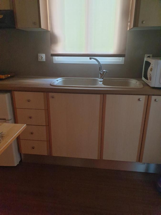 A Pleasent Small -Studio Close To The Port Of 볼로스 외부 사진
